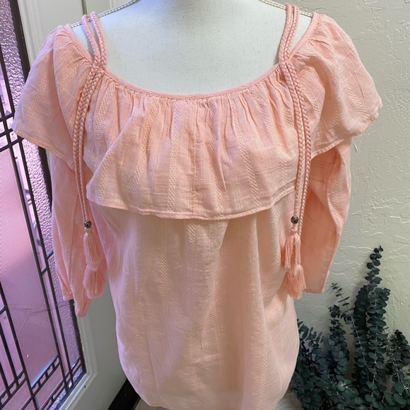 William Rast, Cold Shoulder Ruffle Tassel Top XL🆕 - Picture 4 of 8